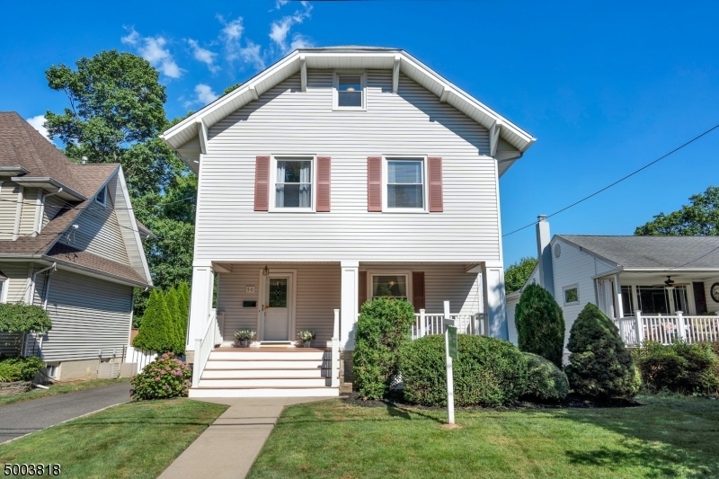 Property Photo:  50 Hampton Pl  NJ 07110 