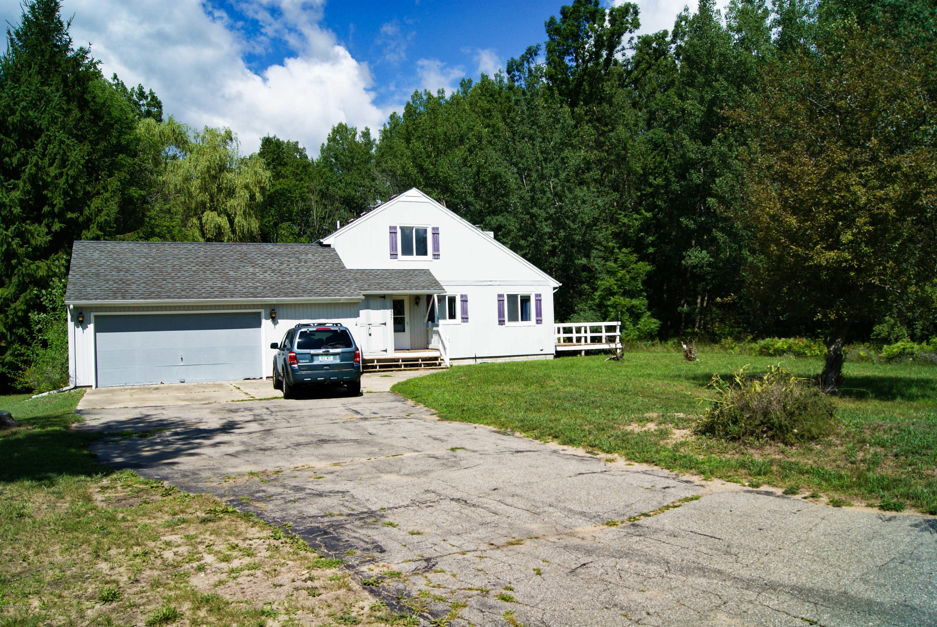 Property Photo: 8277 Peninsula Drive MI 49346