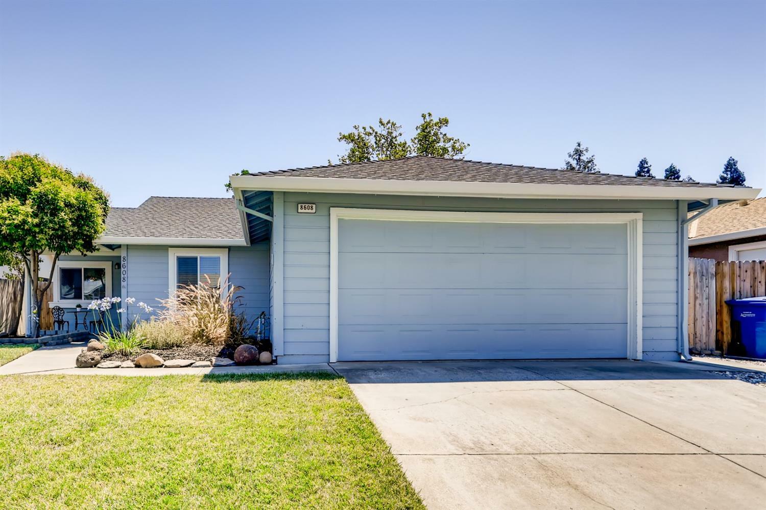 Property Photo:  8608 Luciano Court  CA 95828 