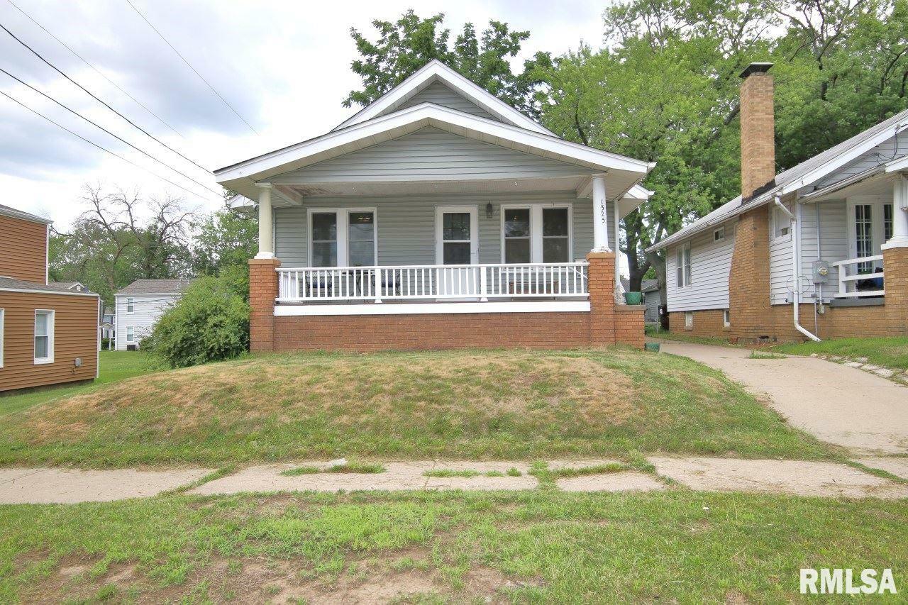 Property Photo:  1325 W Gift  IL 61604 