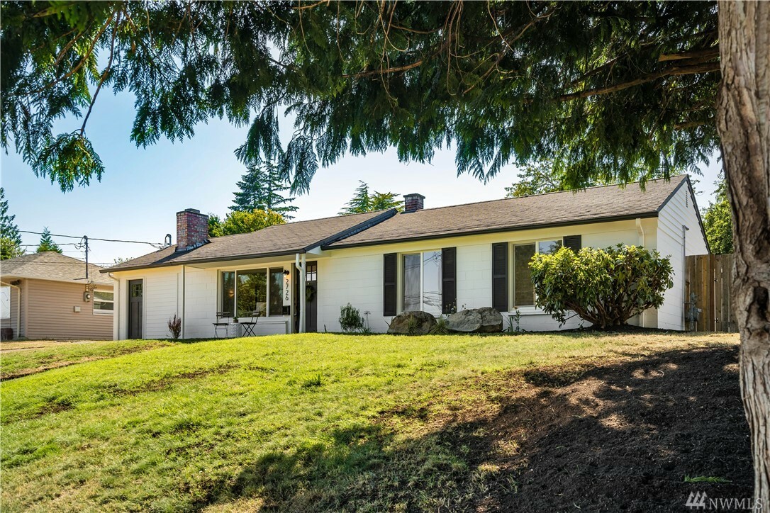 Property Photo: 2726 N Bennett Street WA 98407
