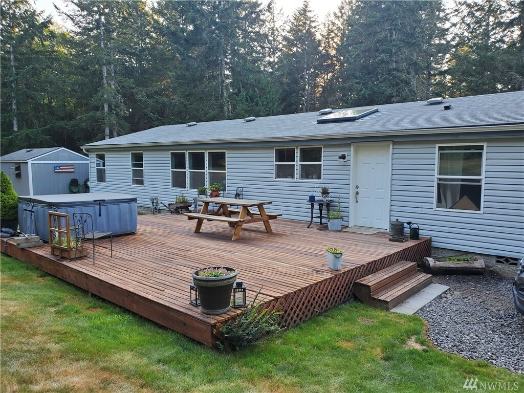 Property Photo:  73 E Bucktail View  WA 98528 