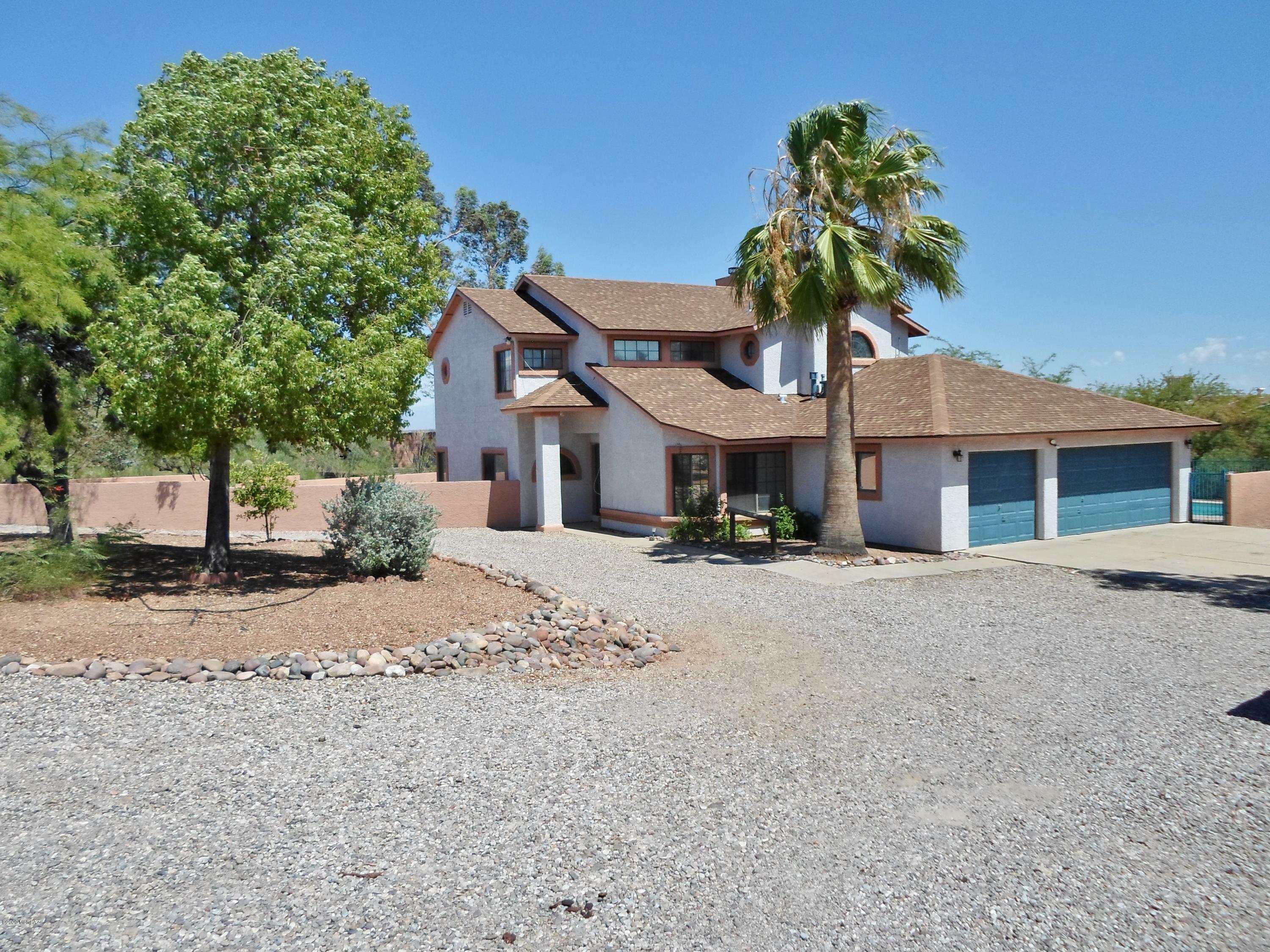 Property Photo:  2741 W Goret Road  AZ 85745 