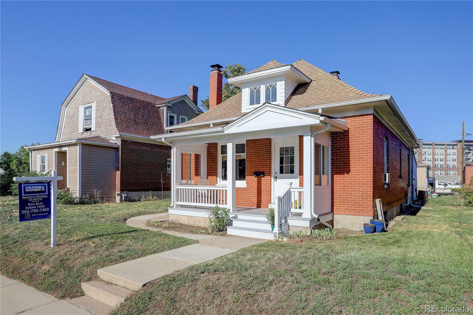 Property Photo: 1049 S Pennsylvania Street CO 80209