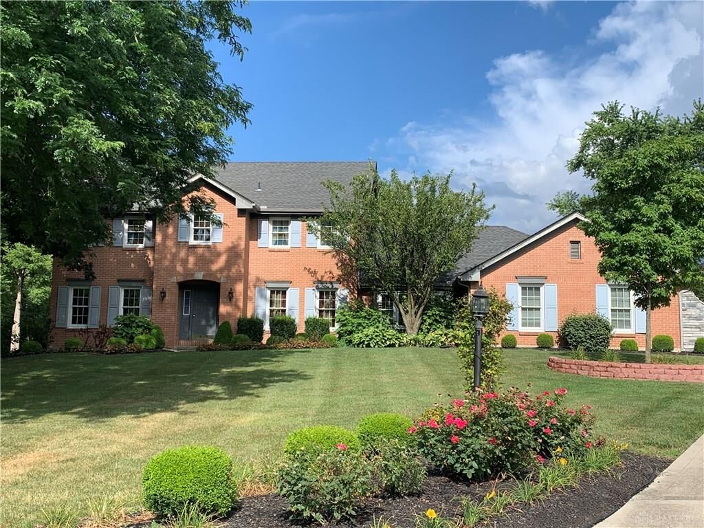 Property Photo: 7450 Rossmore Court OH 45459