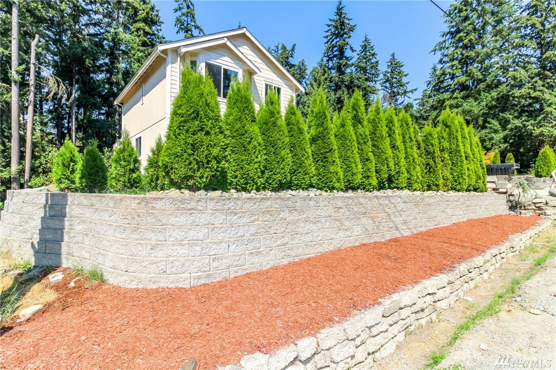 Property Photo: 6615 87th St NW WA 98332