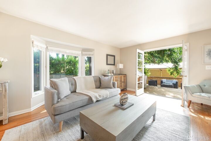 Property Photo: 10747 Sand Point Way NE WA 98125