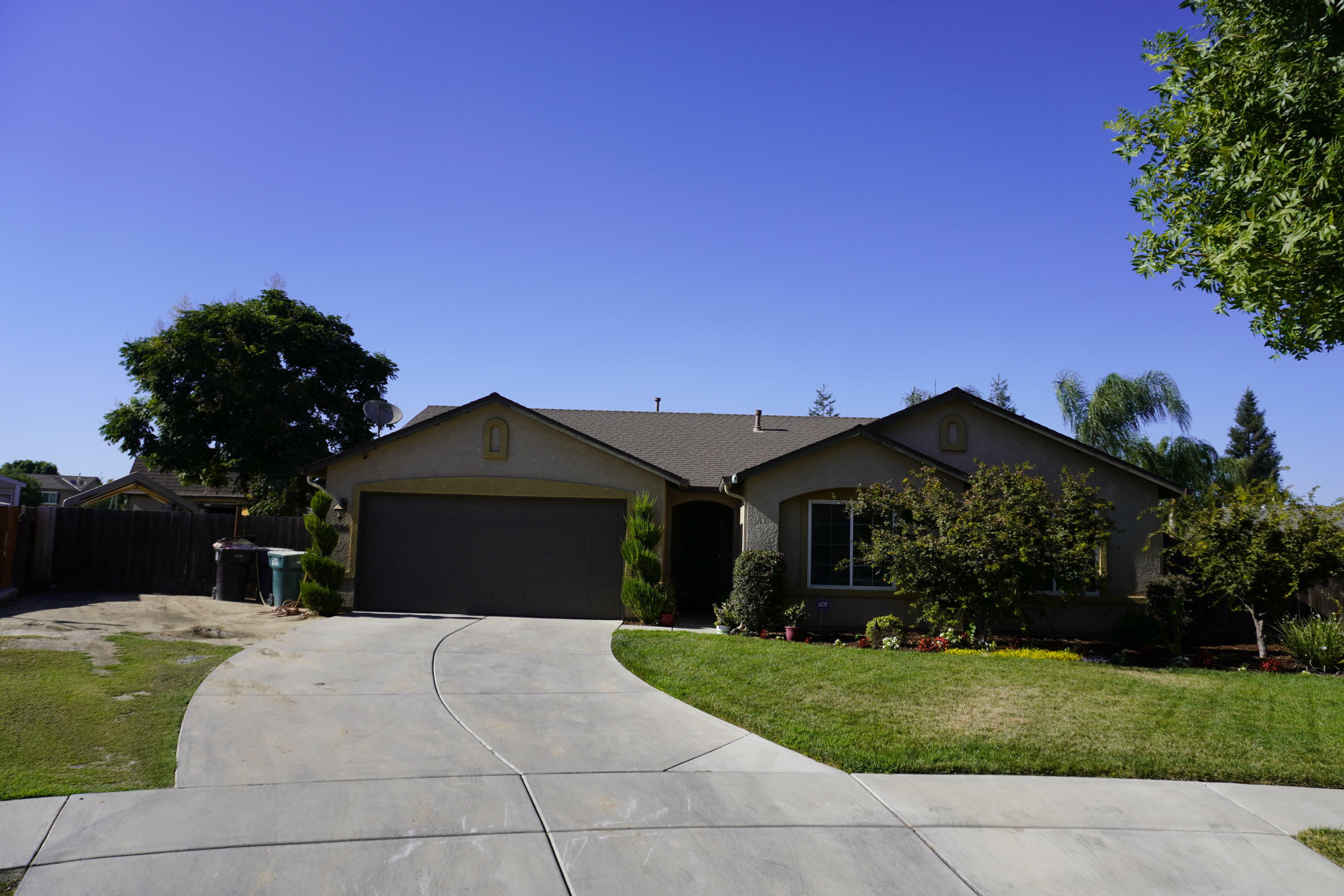 2886 Rhone Court  Tulare CA 93274 photo