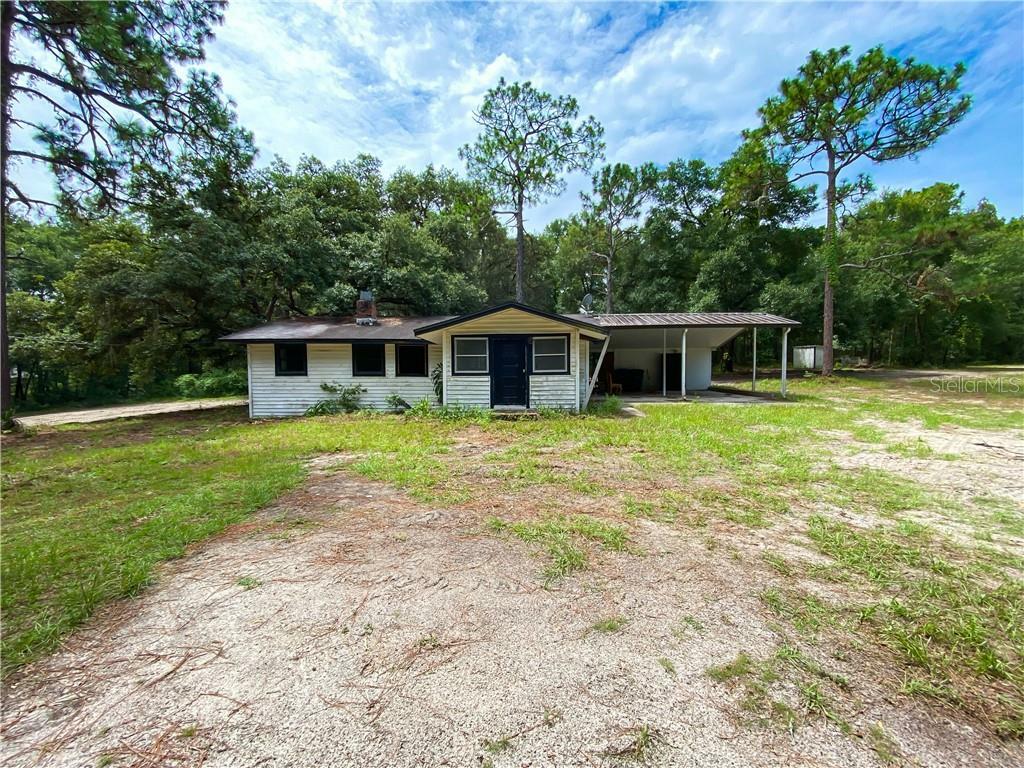 Property Photo: 1206 E Sandpiper Street FL 32712