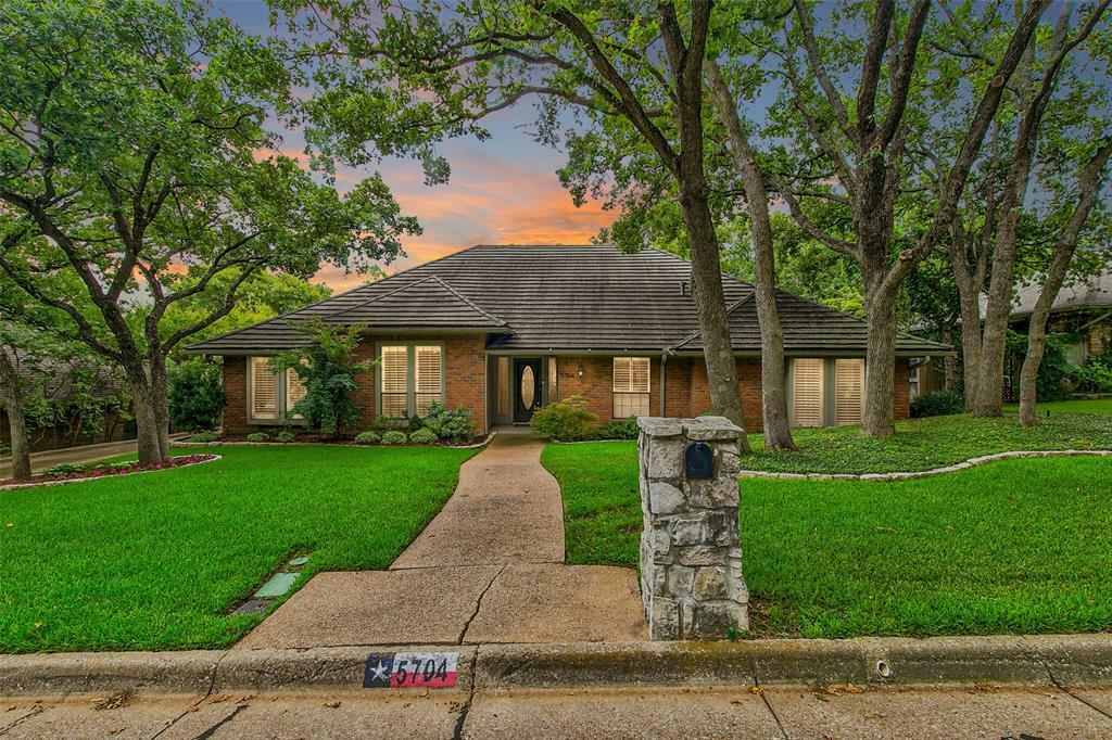 Property Photo: 5704 Wester Way Drive TX 76013