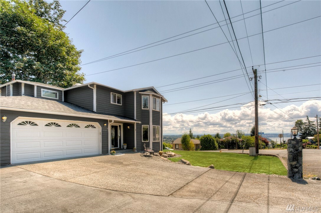 Property Photo:  20736 7th Ave S  WA 98198 