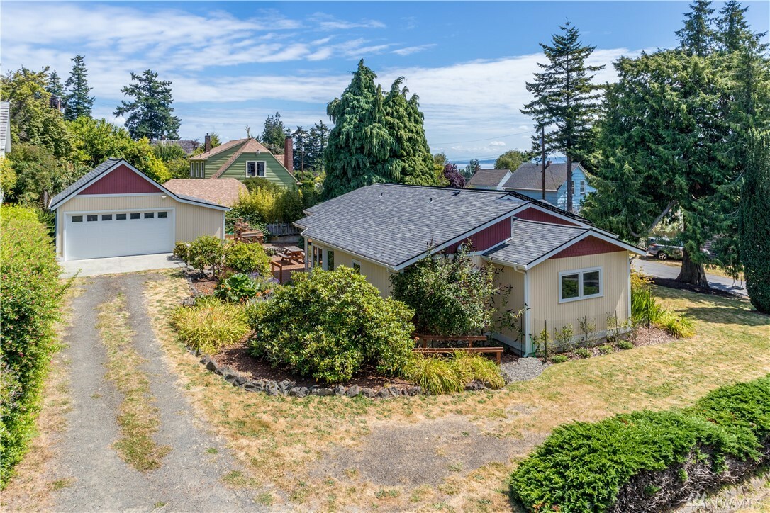 Property Photo:  930 Roosevelt St  WA 98368 