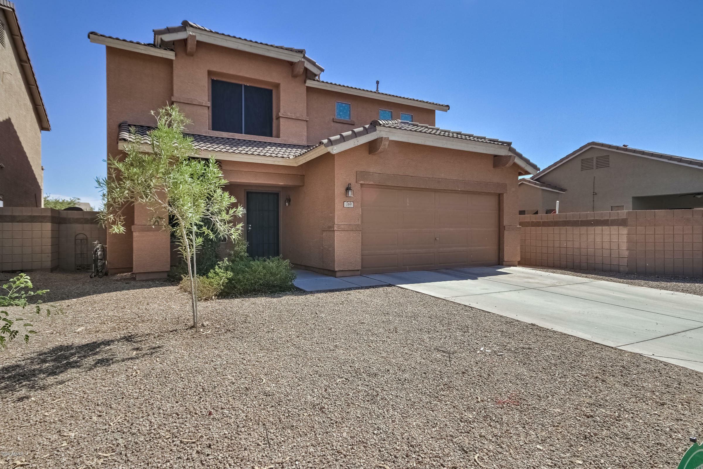 Property Photo:  769 E Payton Street  AZ 85140 