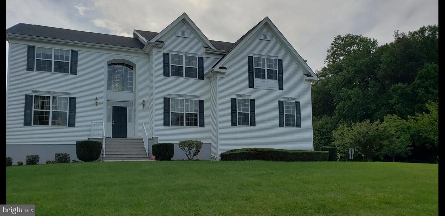 Property Photo: 202 Leffler Circle NJ 08518