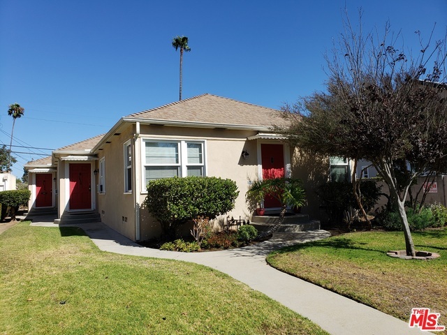Property Photo:  1432 S Genesee Ave  CA 90019 