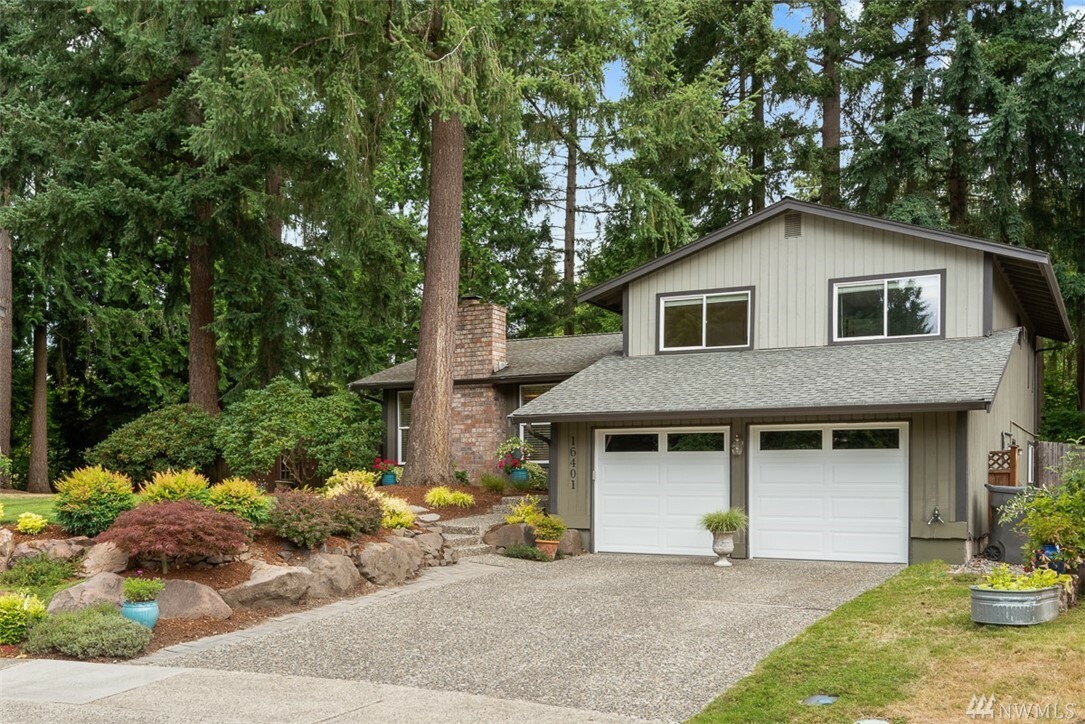 Property Photo:  16401 NE 111th St  WA 98052 