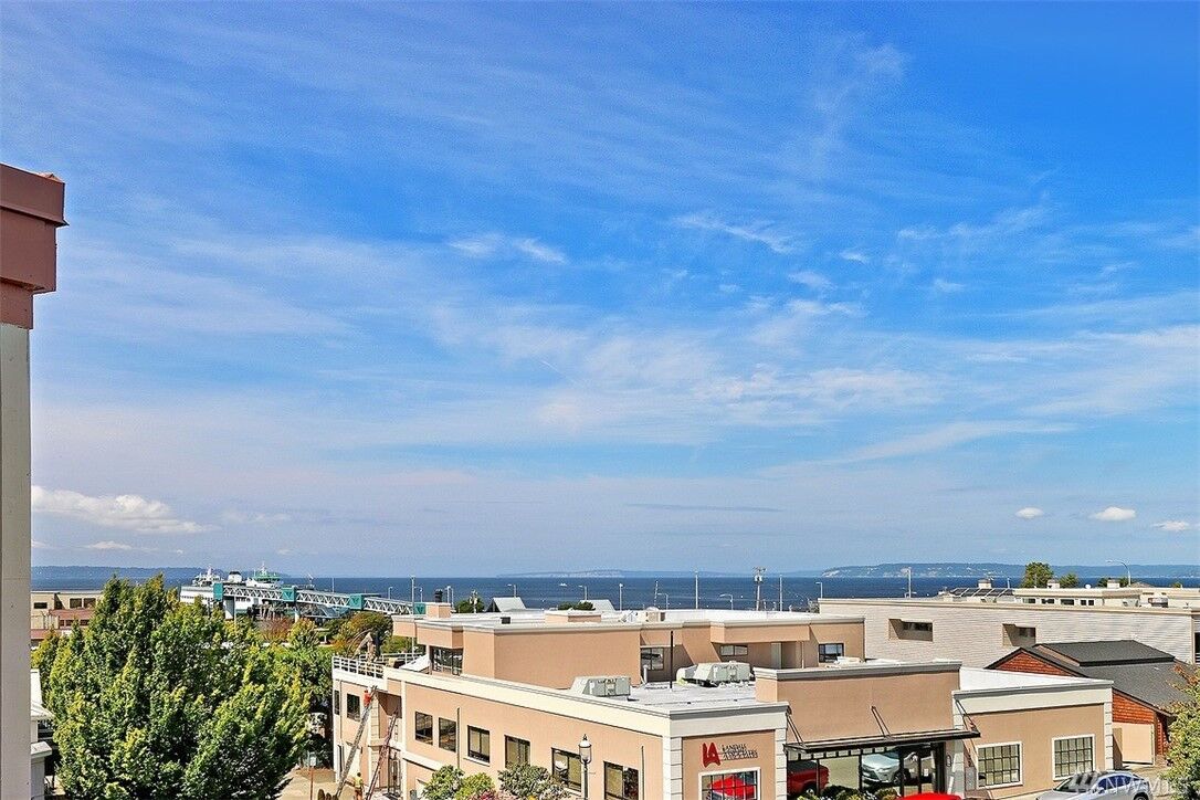 Property Photo: 200 James St 401 WA 98020