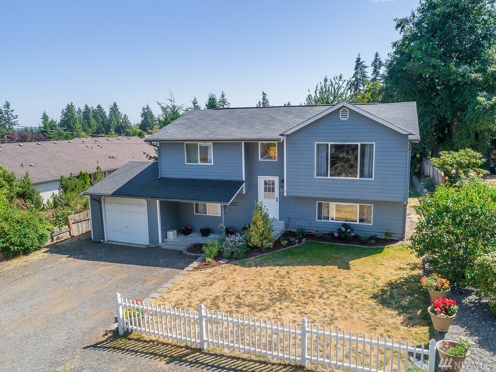 Property Photo:  7290 E Patricia St  WA 98366 