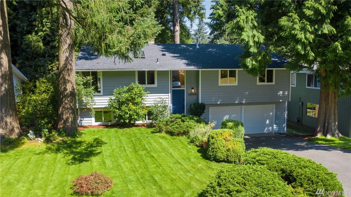 Property Photo: 12034 NE 67th Street WA 98033
