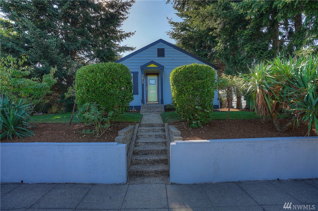 Property Photo: 3612 N Huson Street WA 98407