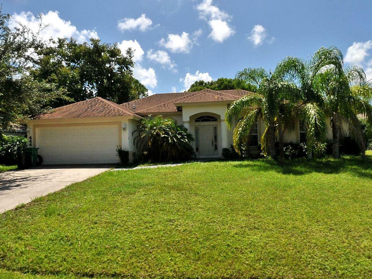 Property Photo:  444 SW Saginaw Avenue  FL 34953 