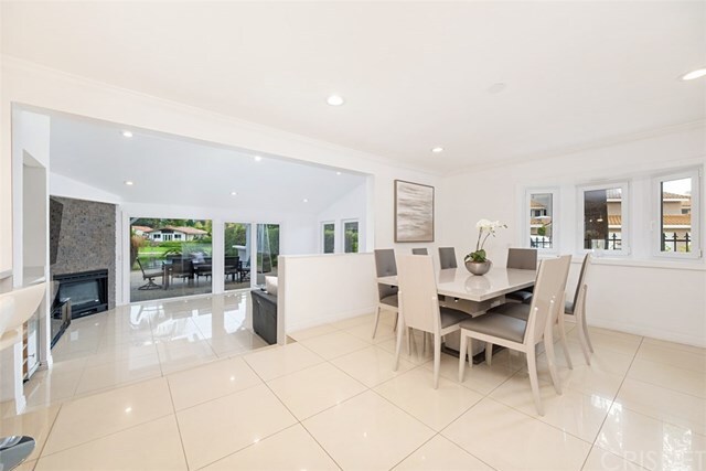 Property Photo: 4610 Park Adelfa CA 91302