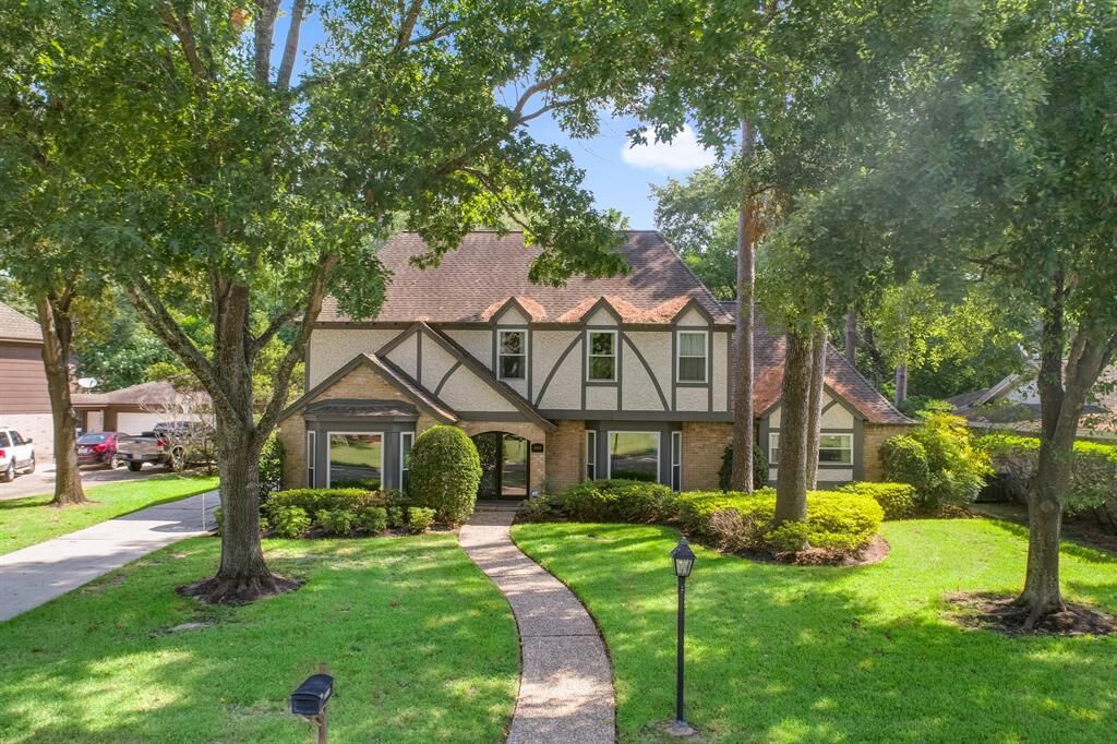 Property Photo:  13614 Charwell Crossing Lane  TX 77069 