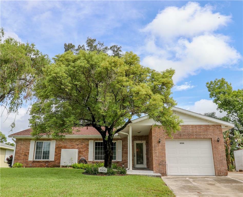 Property Photo:  8504 43rd Avenue W  FL 34209 