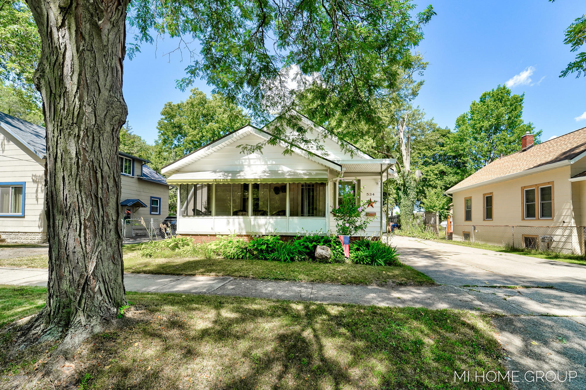 Property Photo: 534 Liberty Street MI 49008