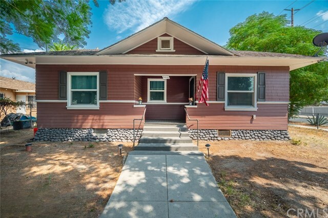 Property Photo:  904 Clay Street  CA 92374 