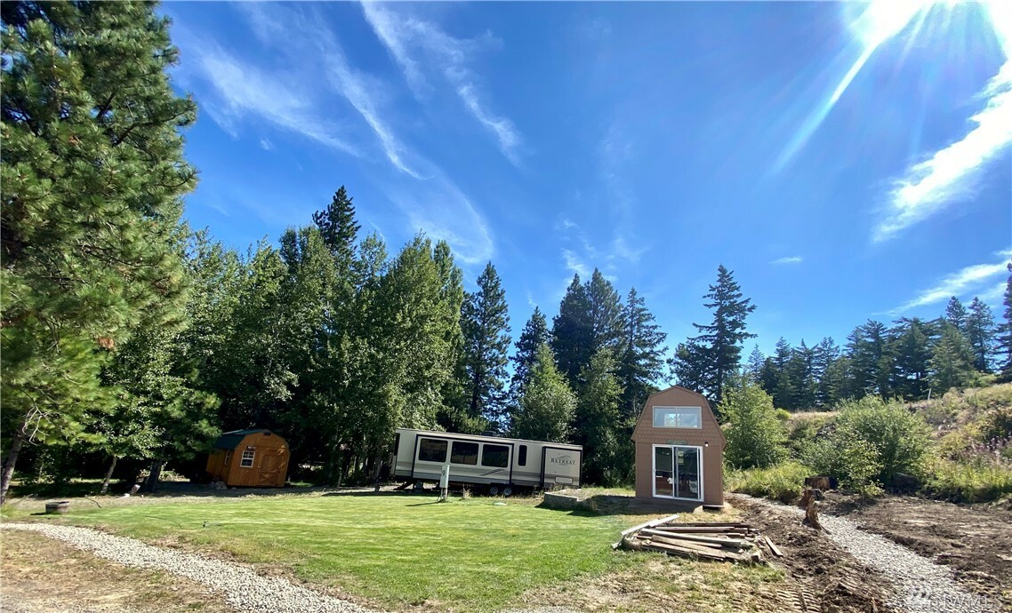 Property Photo:  1730 Twin Lakes Rd  WA 98922 