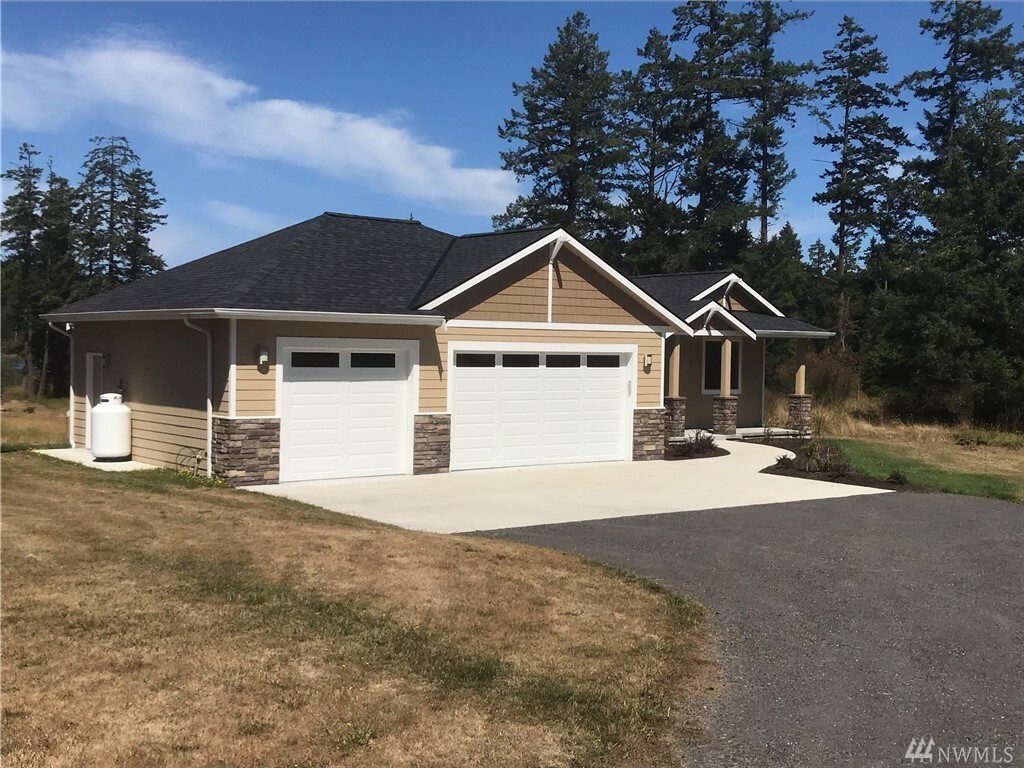 Property Photo:  437 Woodpecker Lane  WA 98250 