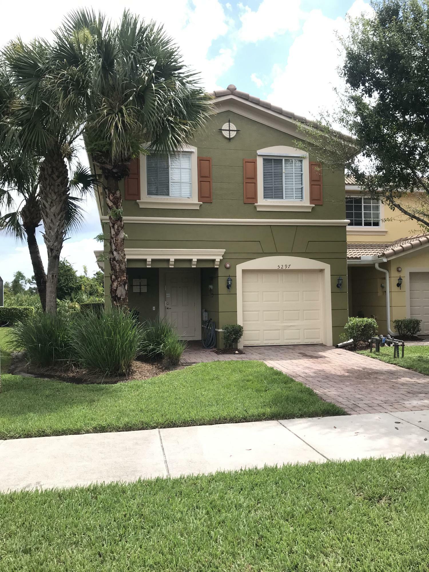 Property Photo:  5297 SE Jennings Lane  FL 34997 