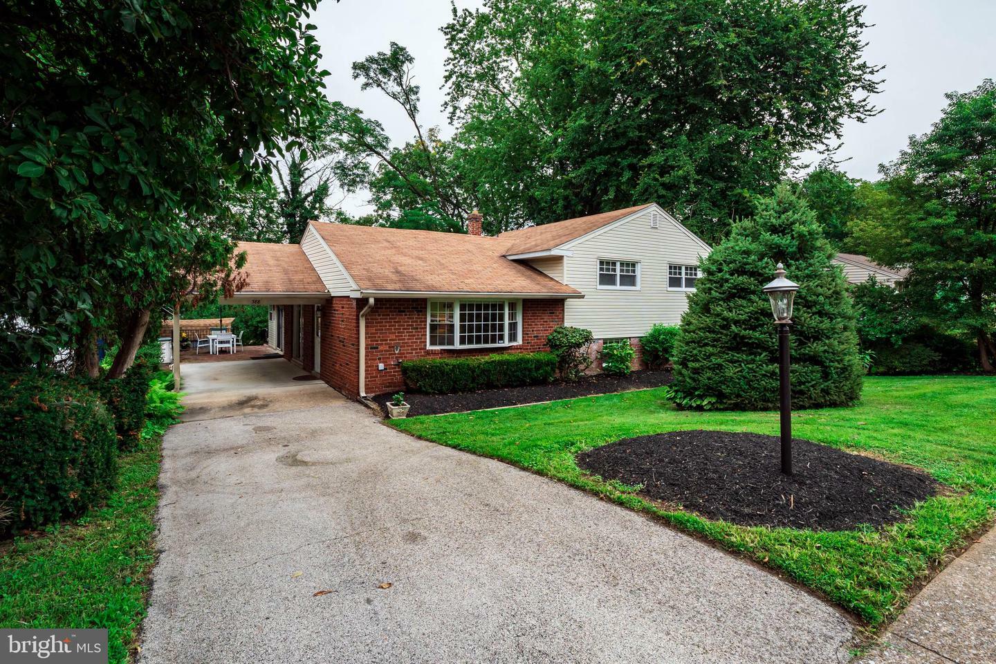 Property Photo:  388 Hillside Road  PA 19406 