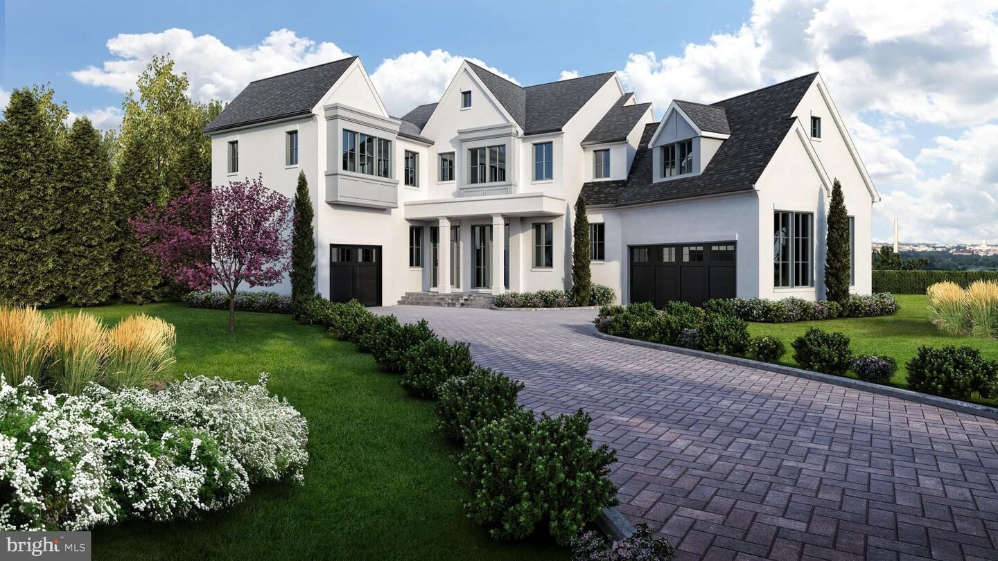 Property Photo: 4A N Ridgeview Road VA 22207