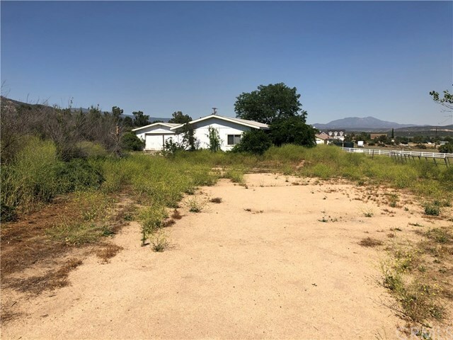 Property Photo: 40240 Brook Trails Way CA 92536