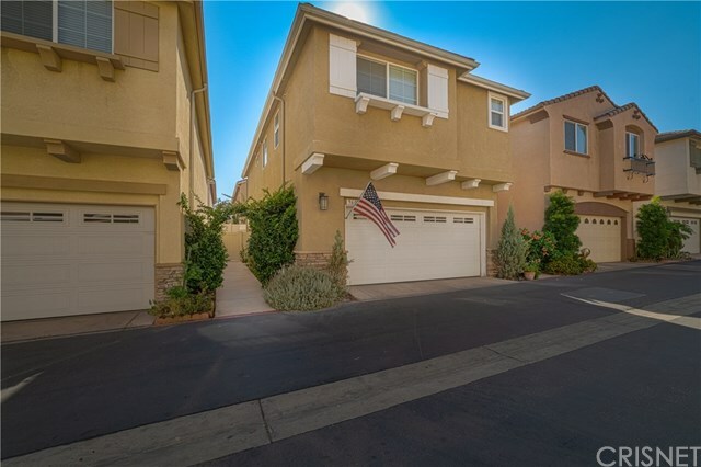 Property Photo:  9609 Cherry Hill Street  CA 91331 