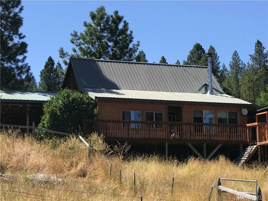 Property Photo:  130 Peony Creek Rd  WA 98855 