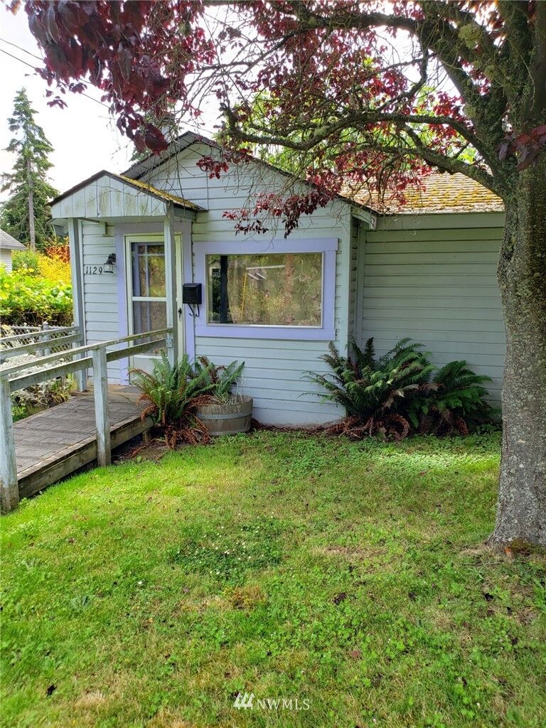 Property Photo:  1129  14th Street  WA 98368 