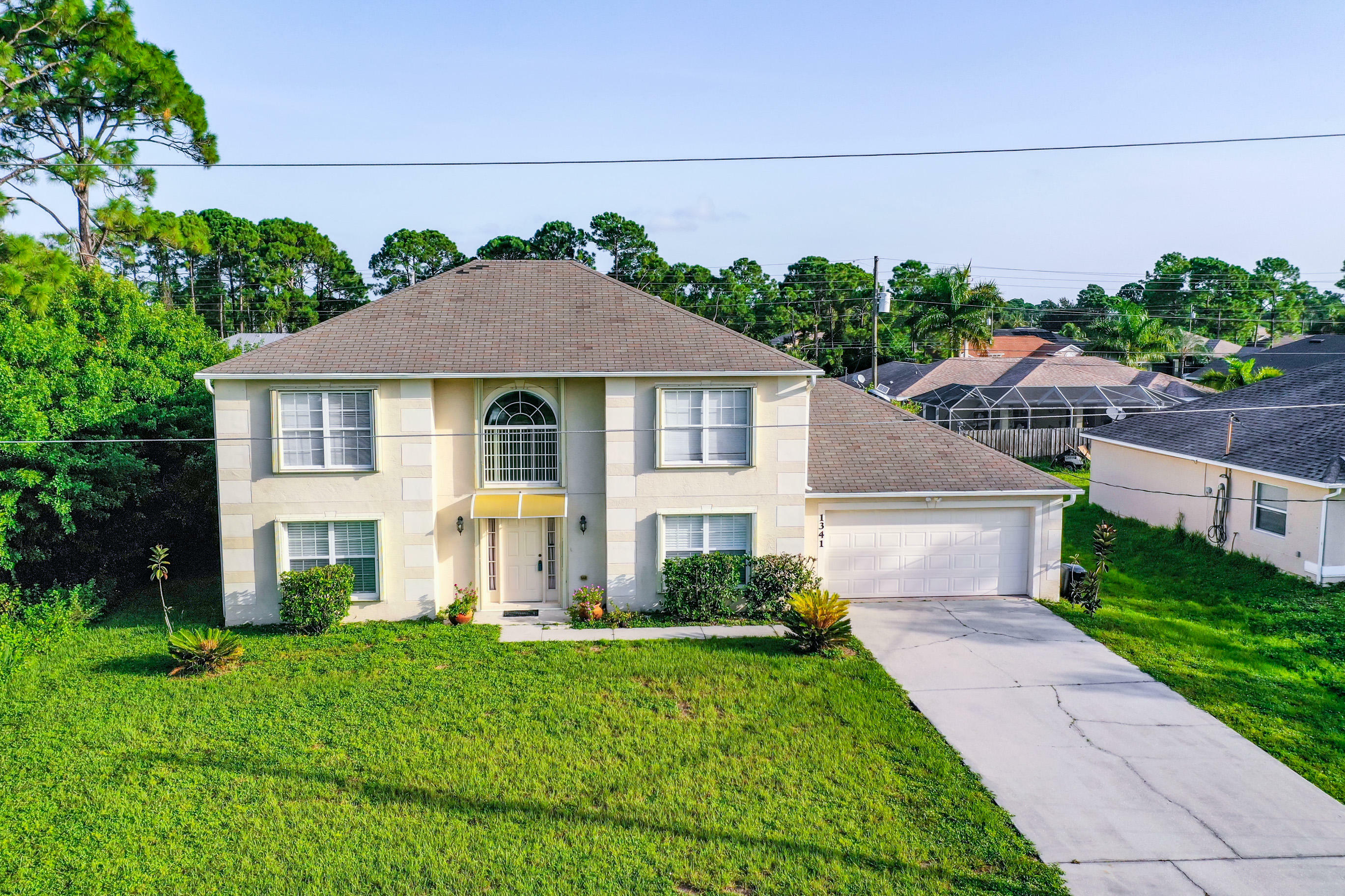 Property Photo:  1341 SW Kapok Avenue  FL 34953 