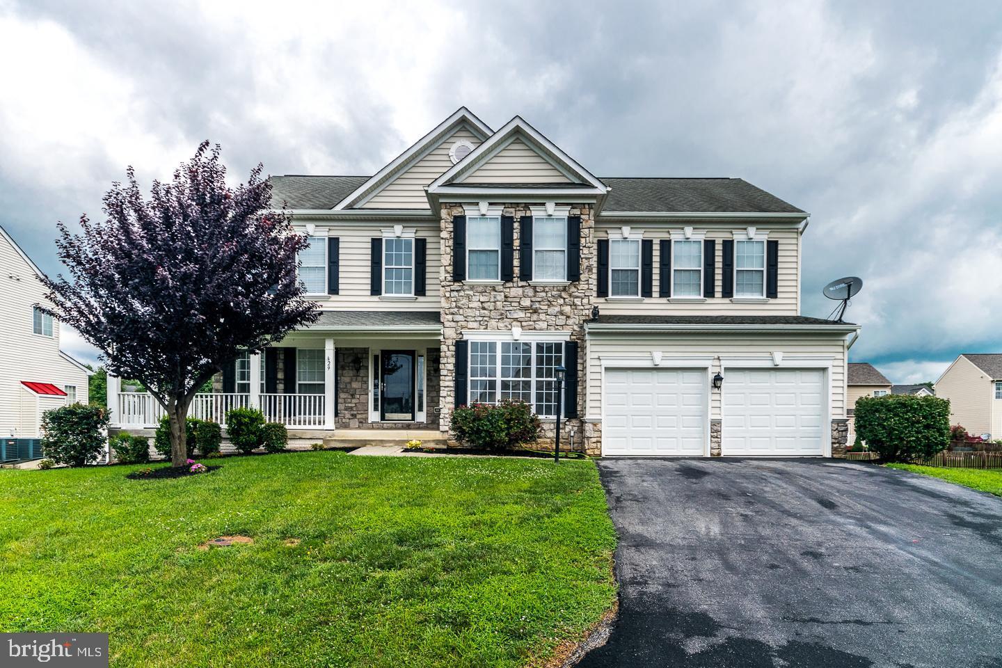 Property Photo: 29 Victoria Lane WV 25414