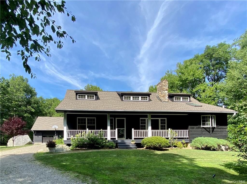 Property Photo:  30 Garrison Woods Road  NY 10524 