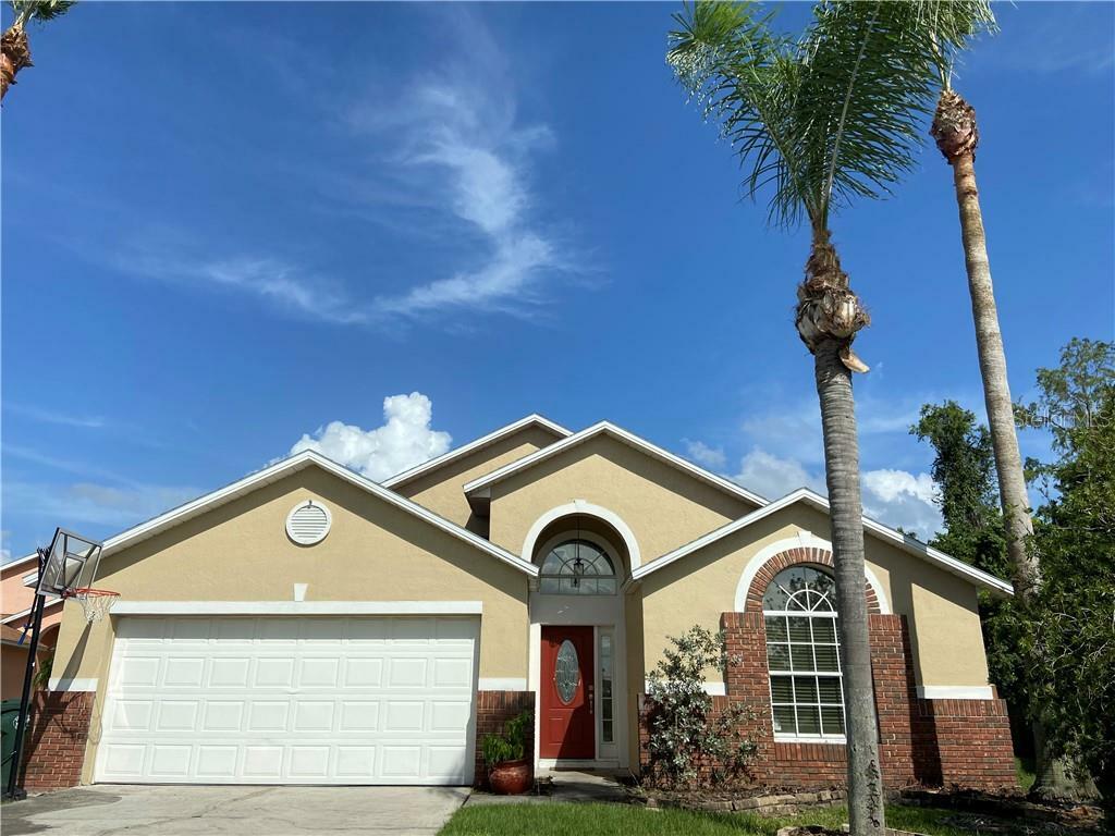 Property Photo:  2476 Shelby Circle  FL 34743 