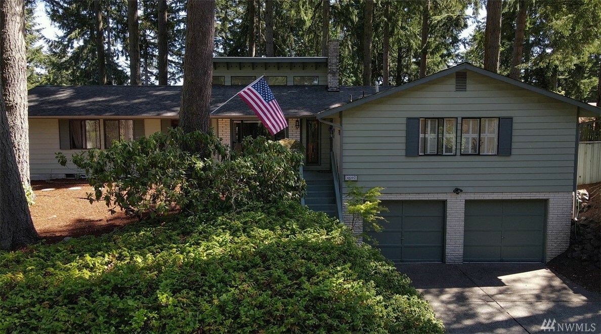 Property Photo:  4607 62nd Ave W  WA 98466 