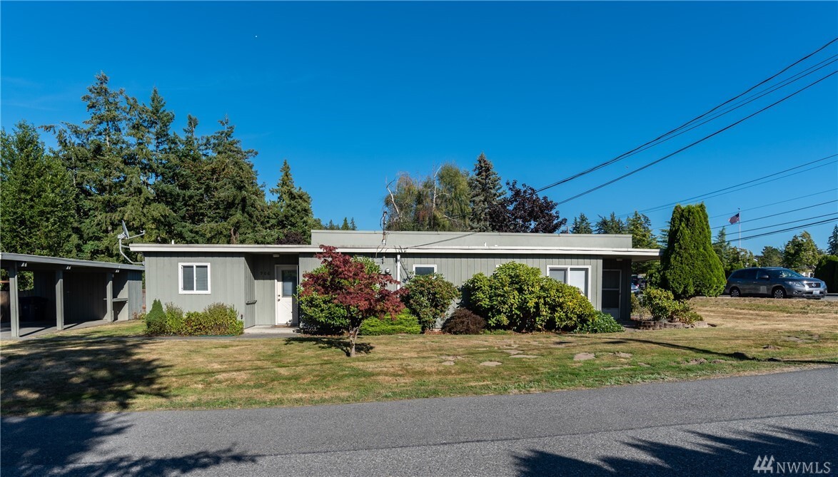 1201 E Fir St A &Amp B  Mount Vernon WA 98273 photo