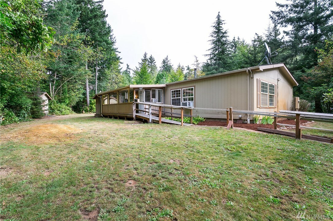 Property Photo:  2120 Harksell Rd  WA 98248 