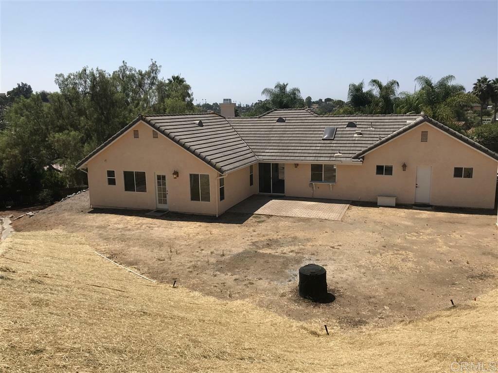Property Photo: 1180 Tres Ninos Corte CA 92084