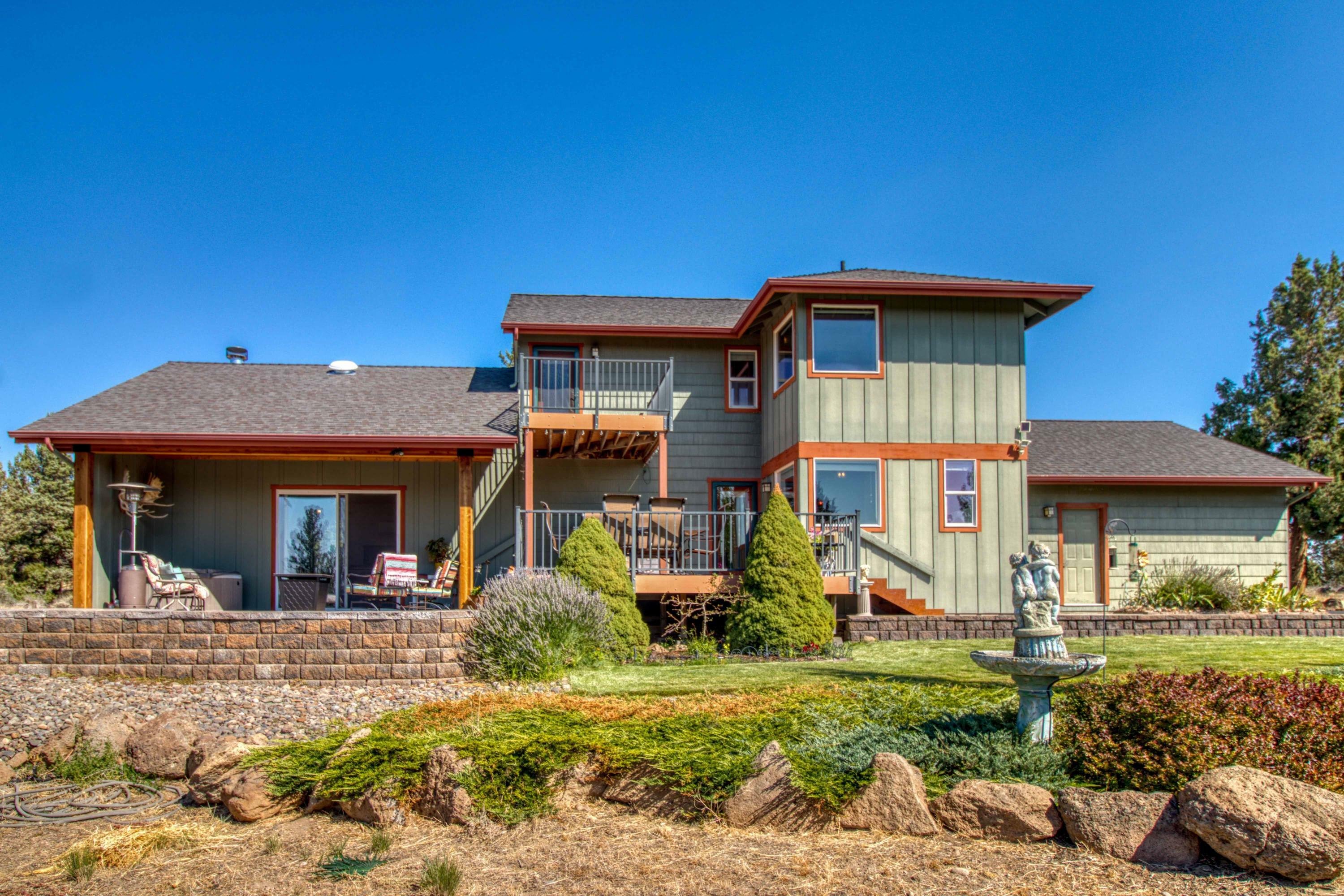 Property Photo: 65318 85th Street OR 97703