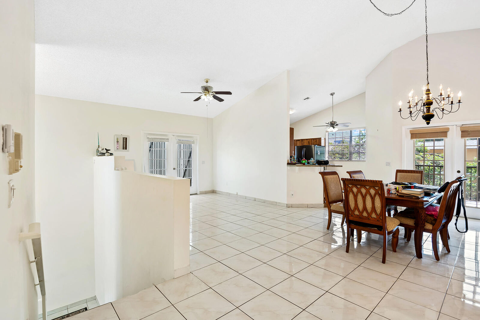 Property Photo:  242 Avenue L  FL 33483 
