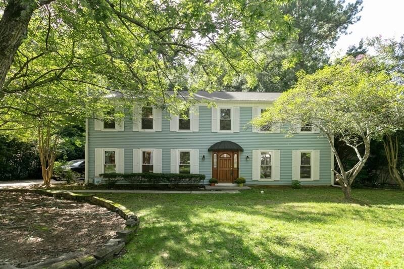 Property Photo:  220 Barrington Drive E  GA 30076 